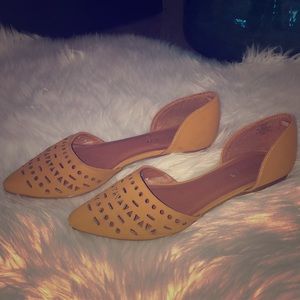 Women’s flats sz 7